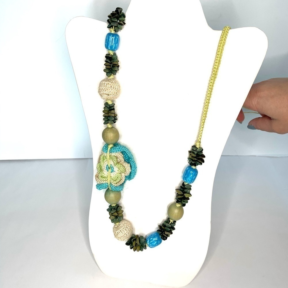 Vintage crochet beaded asymmetrical necklace